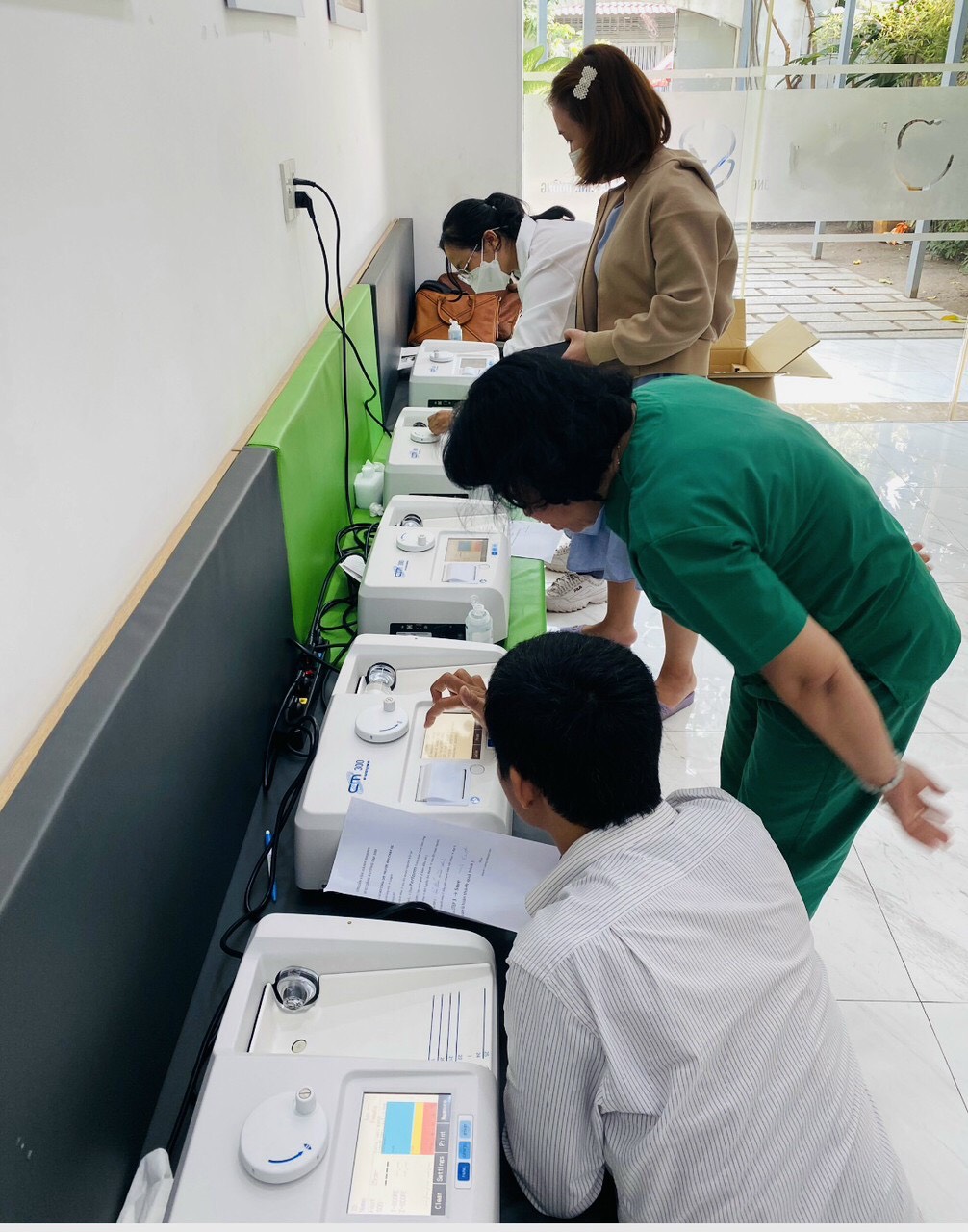 Bàn giao 5 máy đo loãng xương tại Hồ Chí Minh